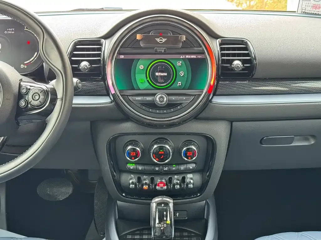 MINI Clubman — фото 5