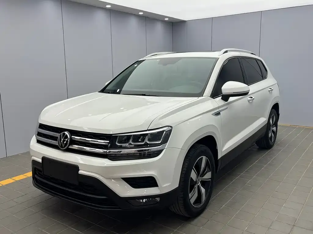 Volkswagen Tharu — фото 1