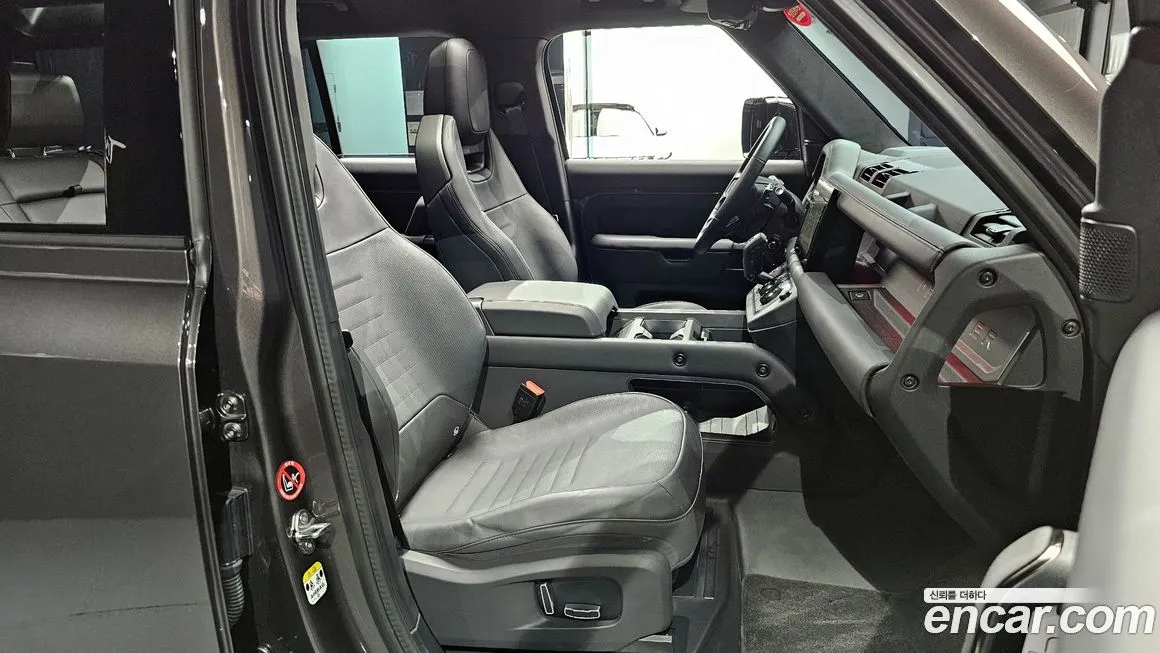 Land Rover Defender 2025 из KR, фото 6