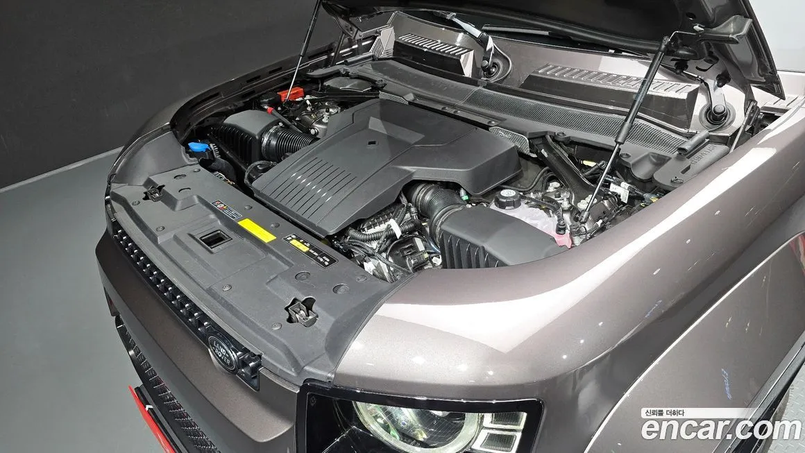 Land Rover Defender 2025 из KR, фото 10