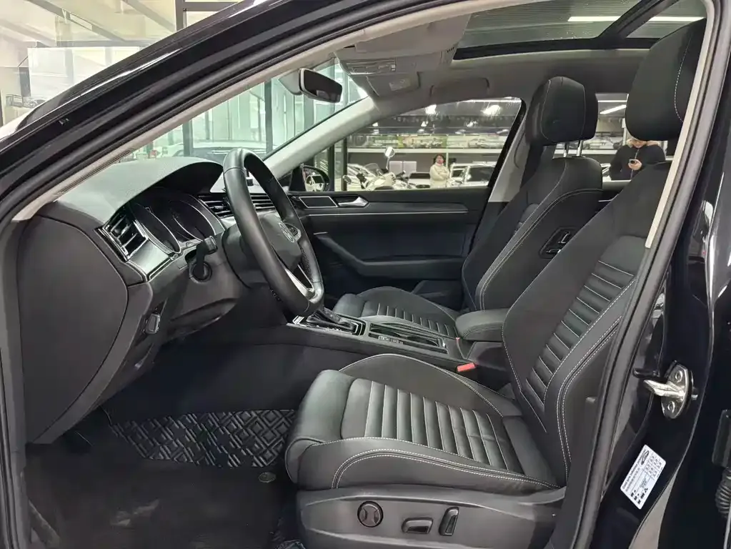 Volkswagen Magotan 2022 из CN, фото 3