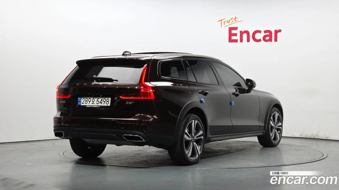 Volvo V60 2021 из KR, фото 5