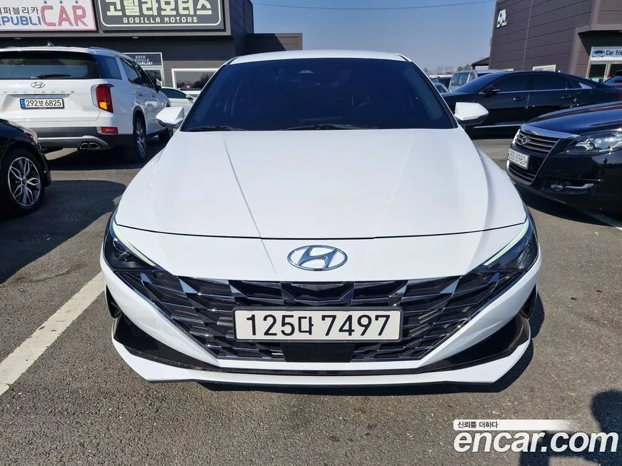 Hyundai AVANTE — фото 1