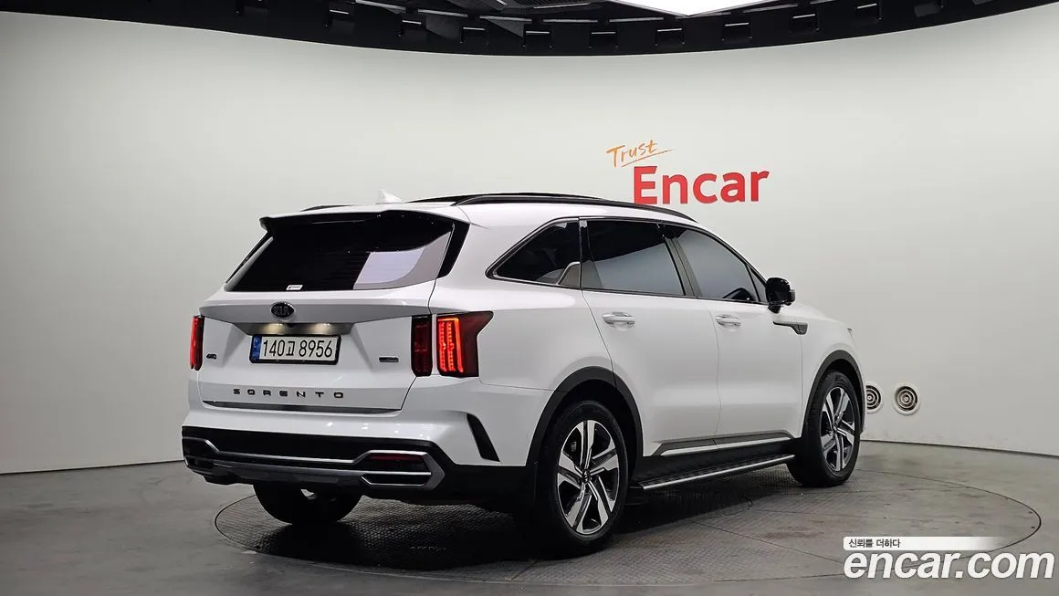 Kia Sorento — фото 9