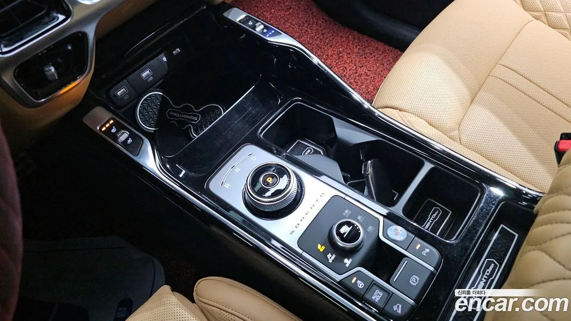 Kia Sorento — фото 10