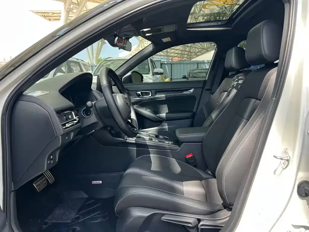 Honda Civic — фото 8