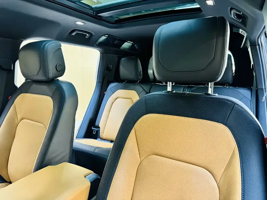 Land Rover Defender — фото 10
