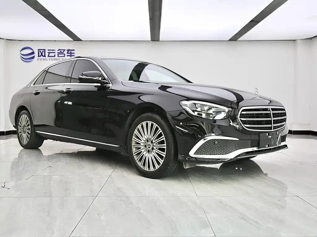 Mercedes-Benz E-Class — фото 5