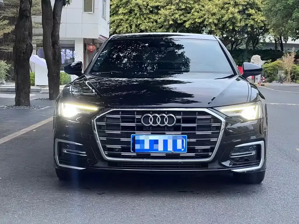 Audi A6L — фото 9