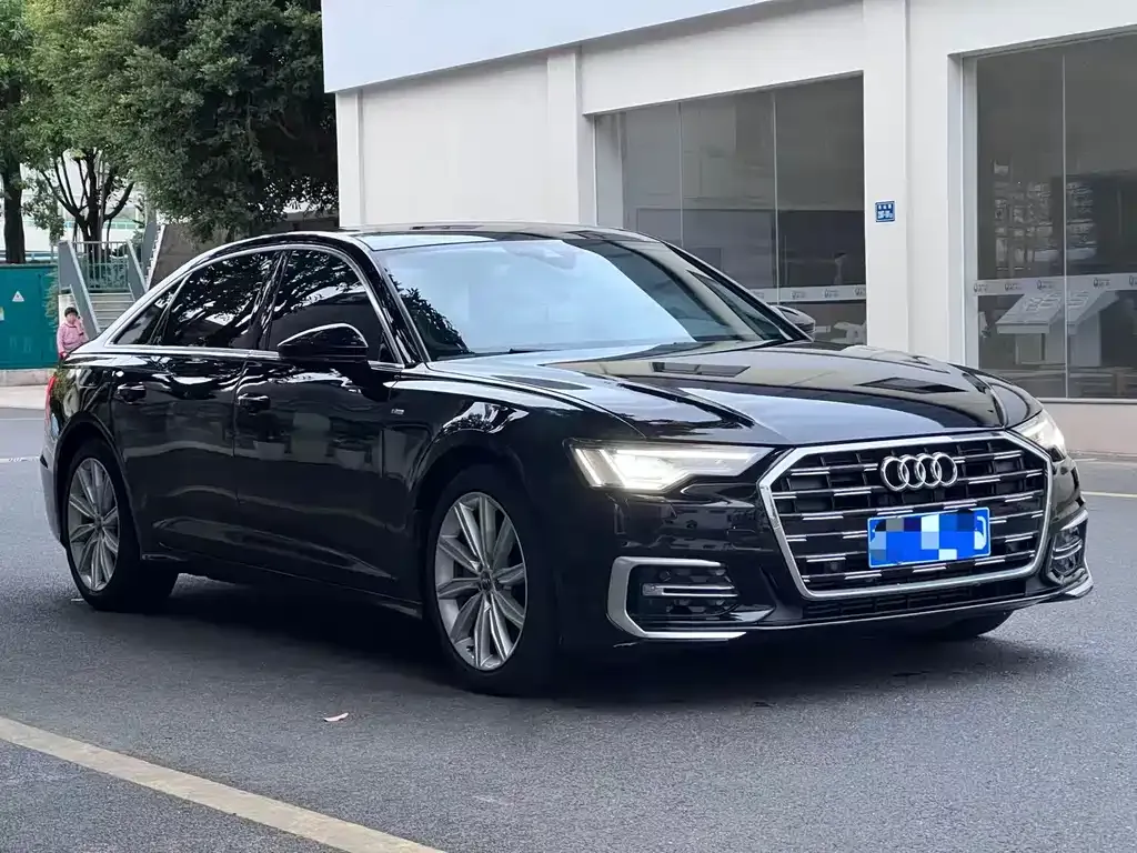 Audi A6L — фото 7