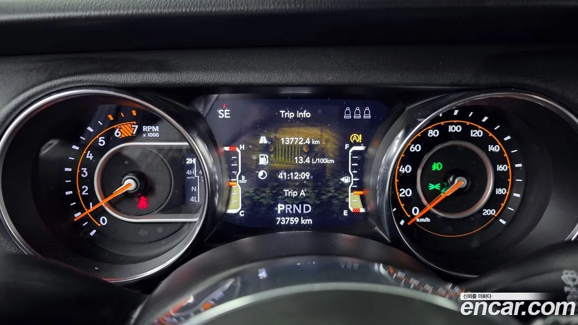 Jeep Wrangler 2022 из KR, фото 5