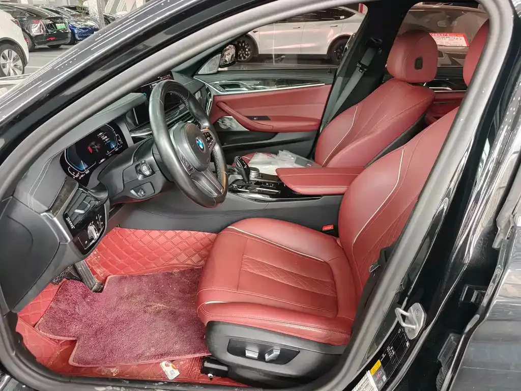 BMW 5 Series New Energy — фото 4