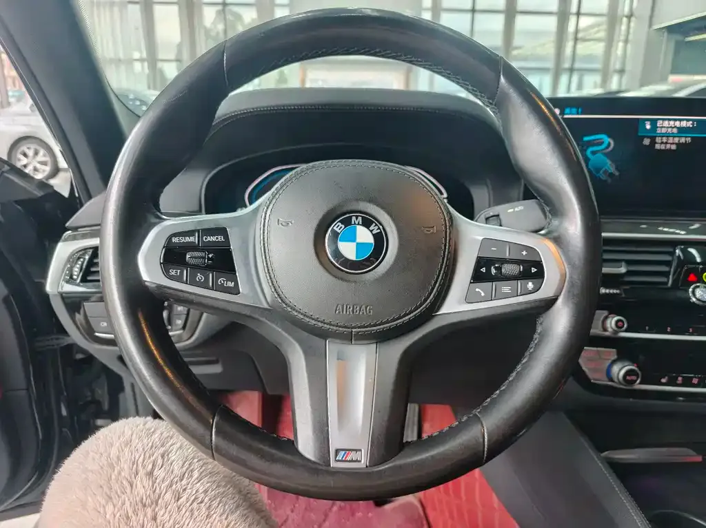 BMW 5 Series New Energy — фото 6