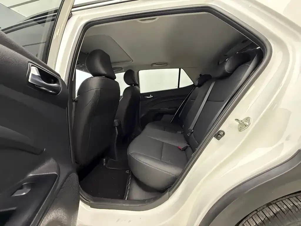 Kia KX1 2022 из CN, фото 3