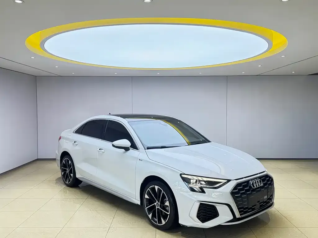 Audi A3 2023 из CN, фото 8