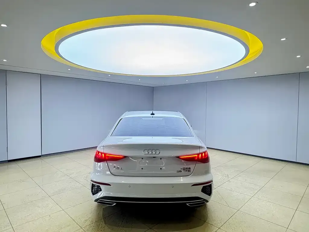 Audi A3 2023 из CN, фото 6