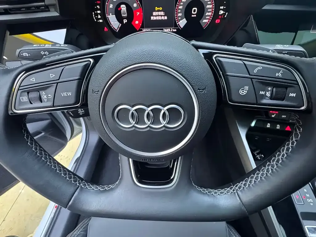 Audi A3 2023 из CN, фото 10