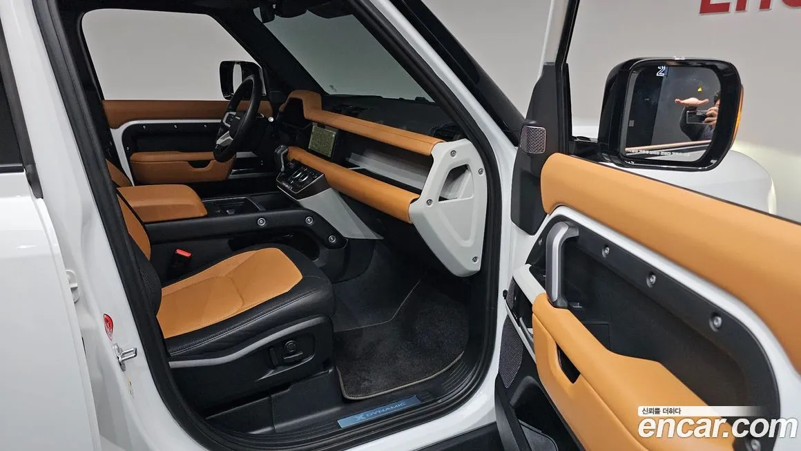 Land Rover Defender 2024 из KR, фото 3