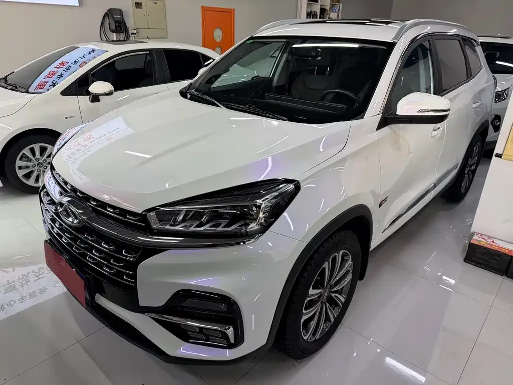Chery Tiggo 8 — фото 1