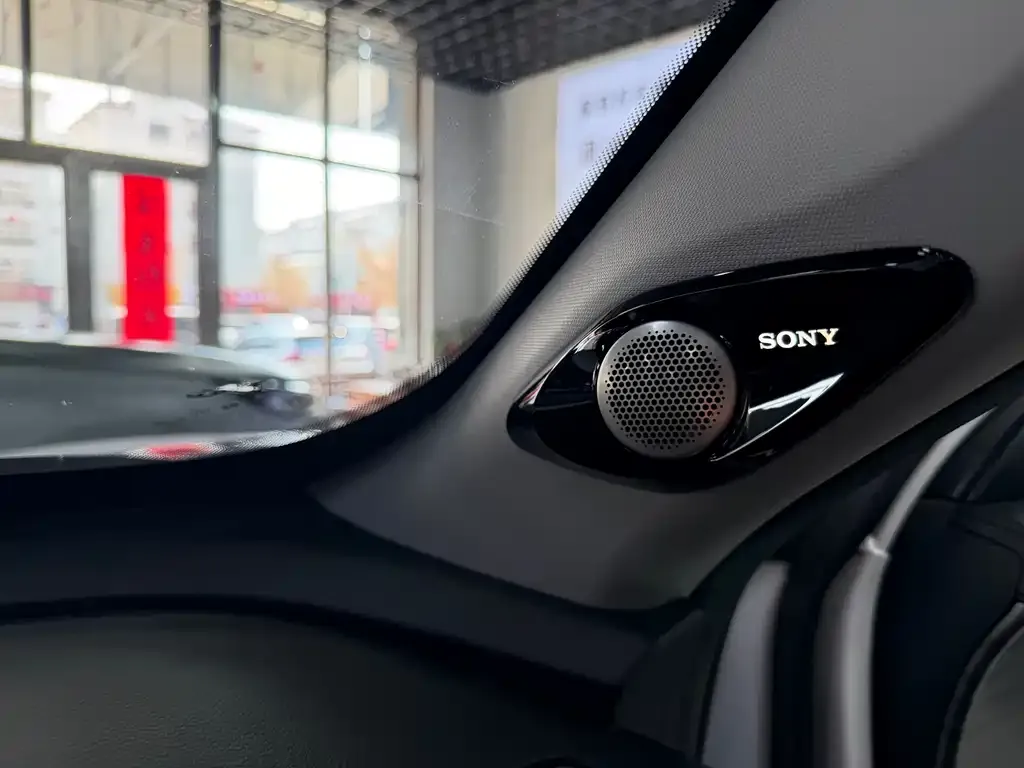 Chery Tiggo 8 — фото 10