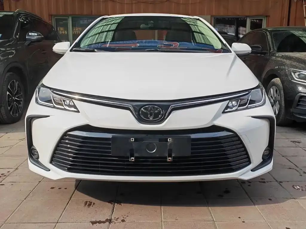 Toyota Corolla 2022 из CN, фото 2