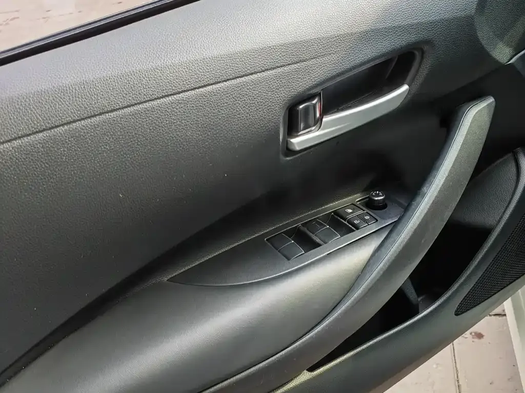 Toyota Corolla 2022 из CN, фото 10