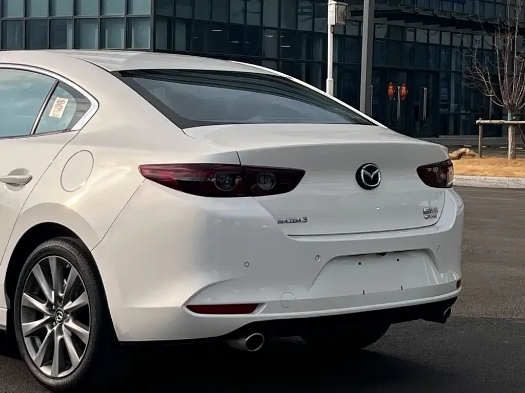 Mazda 3 Axela 2026 из CN, фото 2