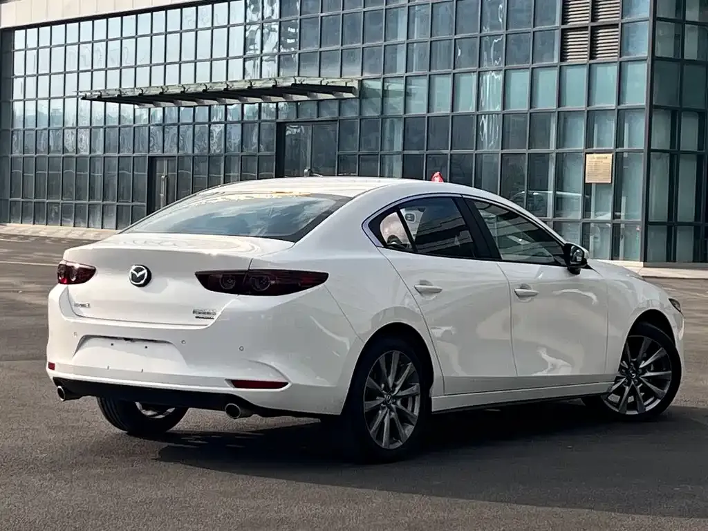 Mazda 3 Axela 2026 из CN, фото 4