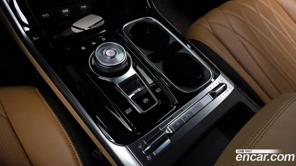 Kia Carnival — фото 10