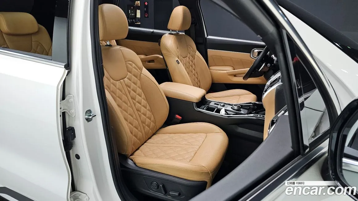 Kia Sorento — фото 7