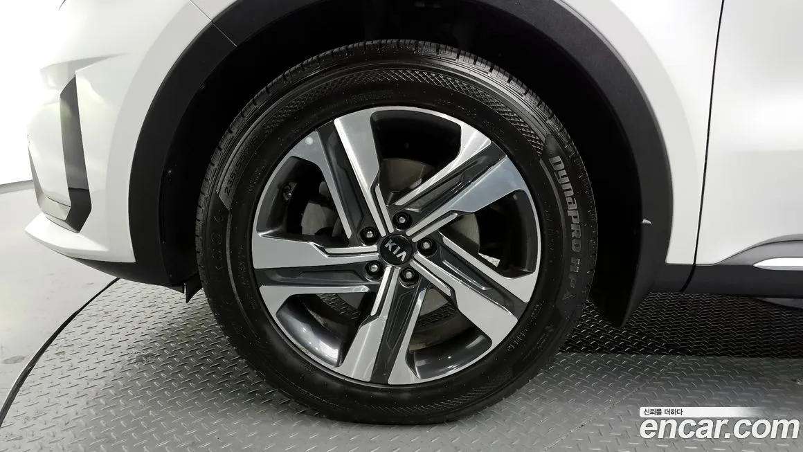 Kia Sorento — фото 4