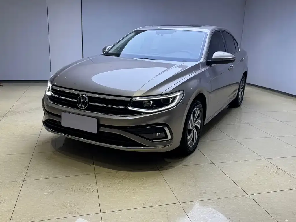 Volkswagen Bora — фото 1