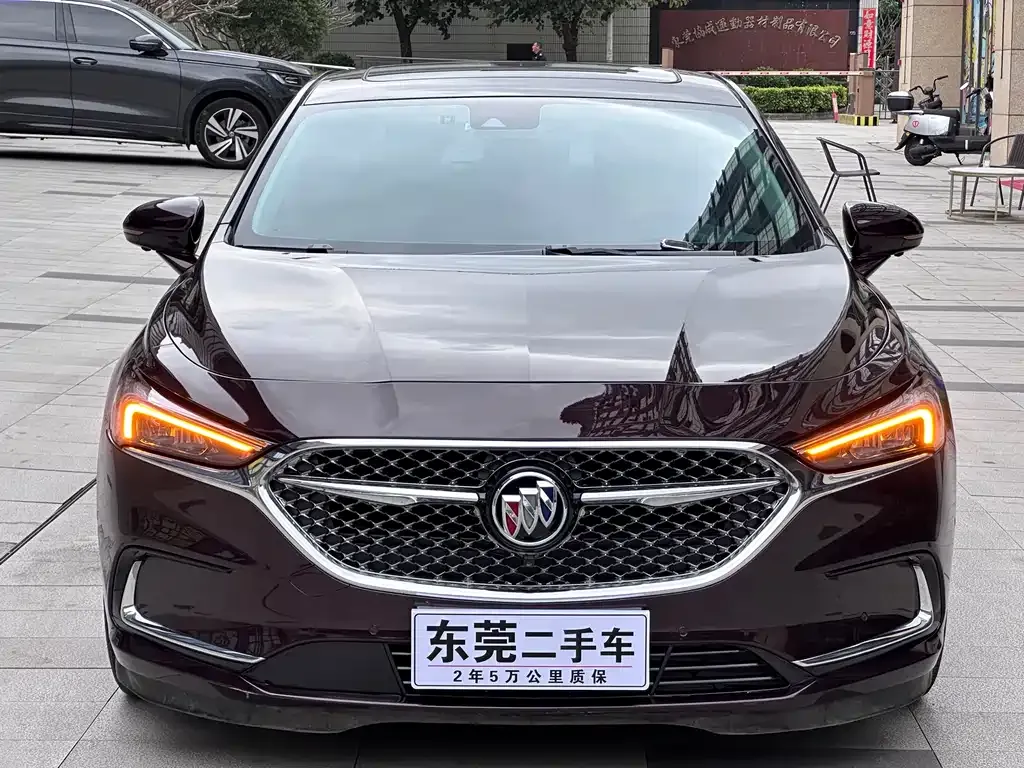 Buick LaCrosse — фото 9