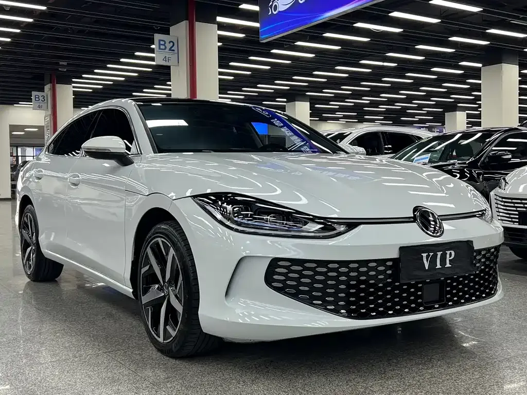 Volkswagen Lamando 2024 из CN, фото 8