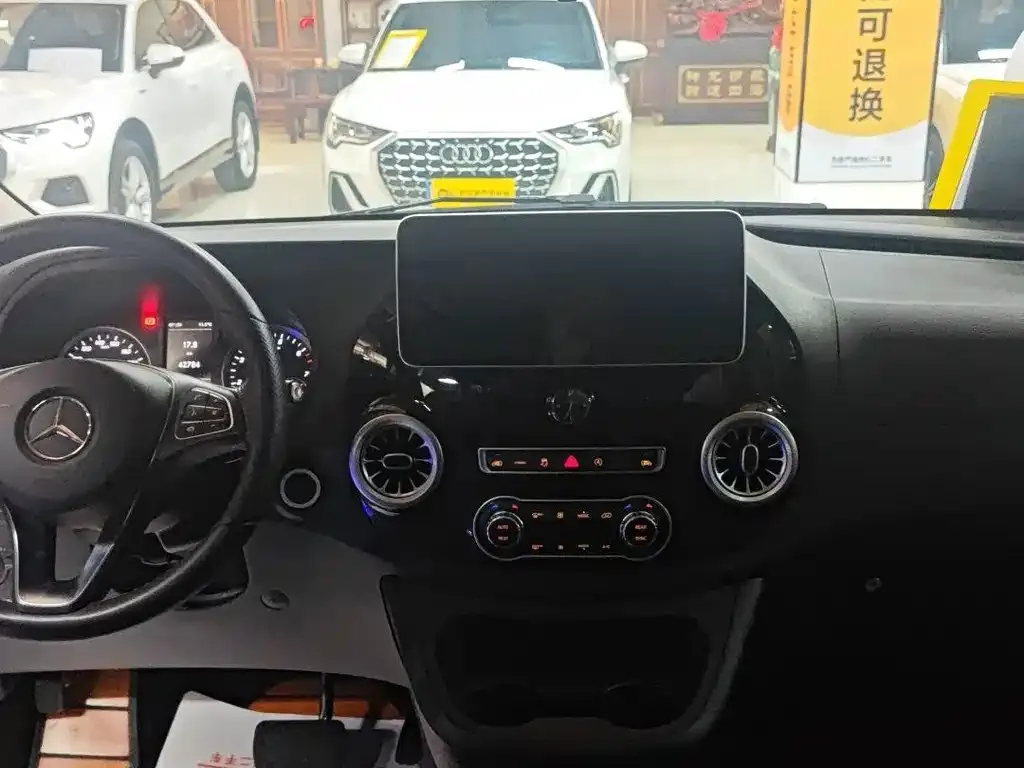Mercedes-Benz Vito 2023 из CN, фото 4