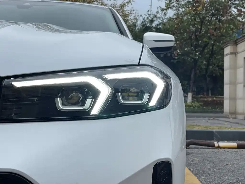BMW 3 Series 2024 из CN, фото 8