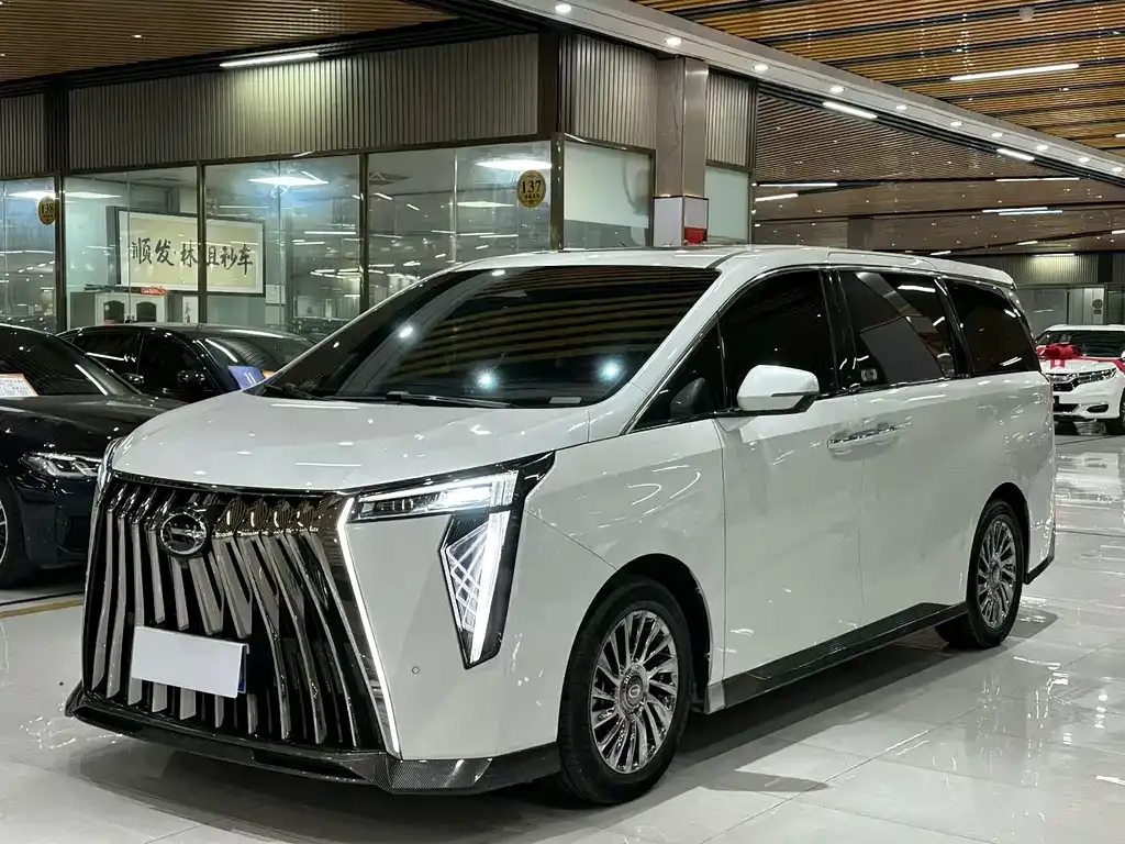 GAC Motor Trumpchi M8 — фото 1