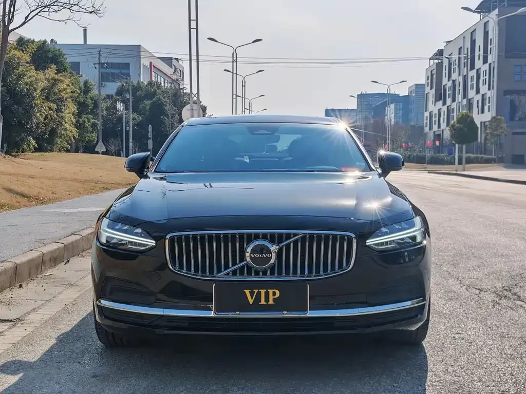 Volvo S90 — фото 10