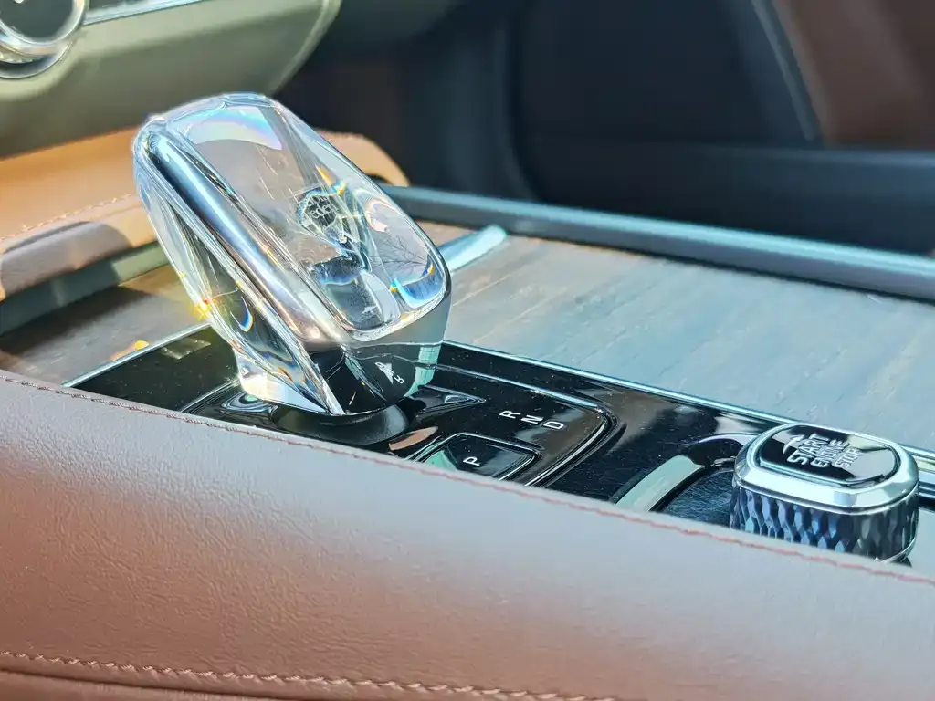 Volvo S90 — фото 9