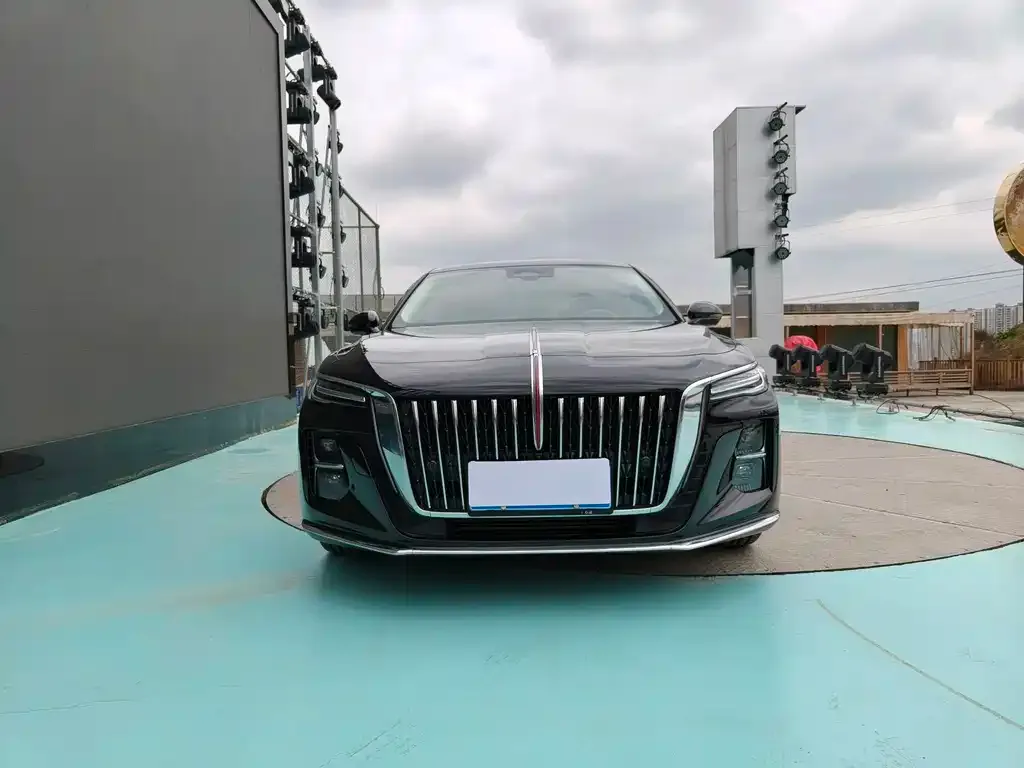 Hongqi H5 — фото 2