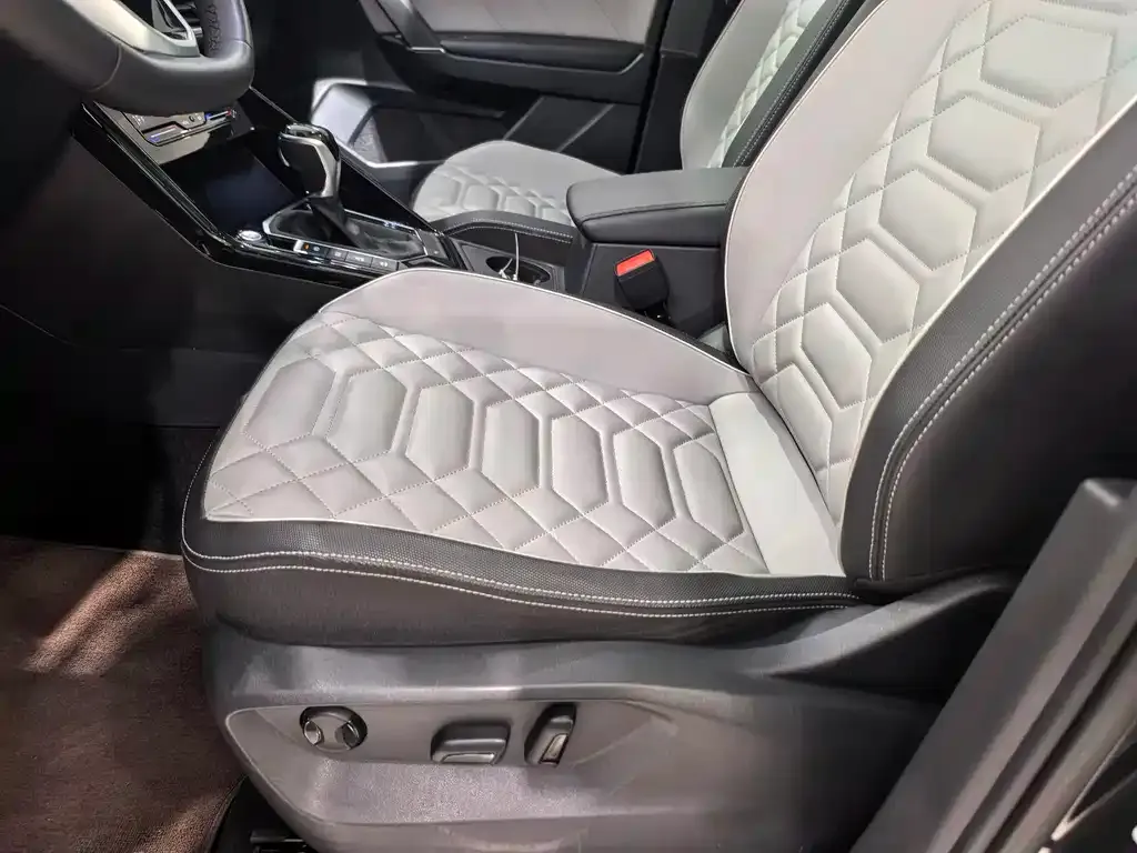 Volkswagen Tayron 2022 из CN, фото 3