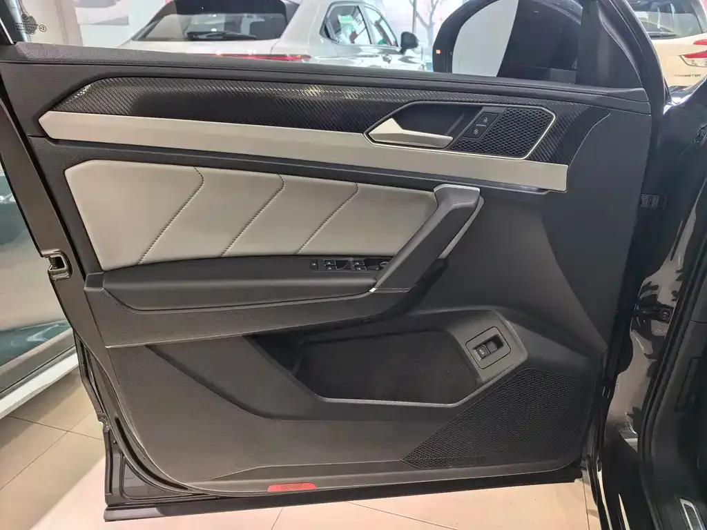 Volkswagen Tayron 2022 из CN, фото 9