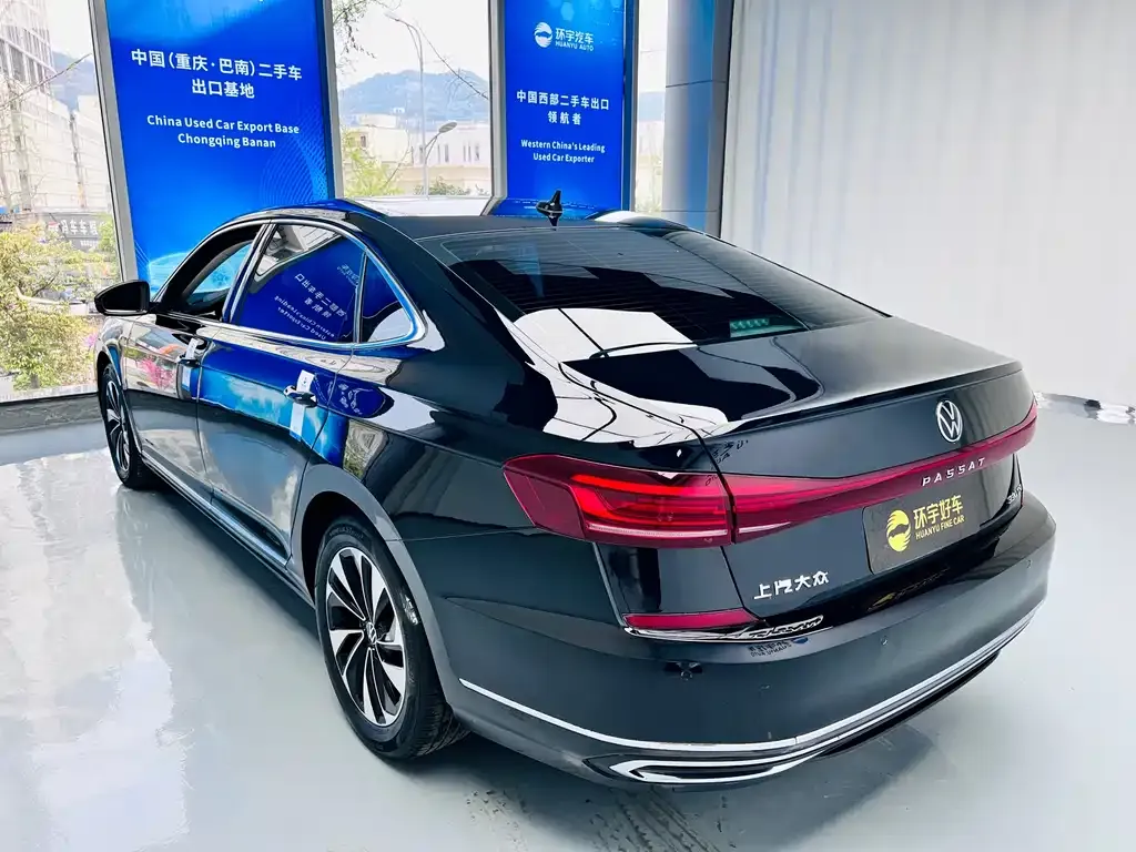 Volkswagen Passat — фото 5