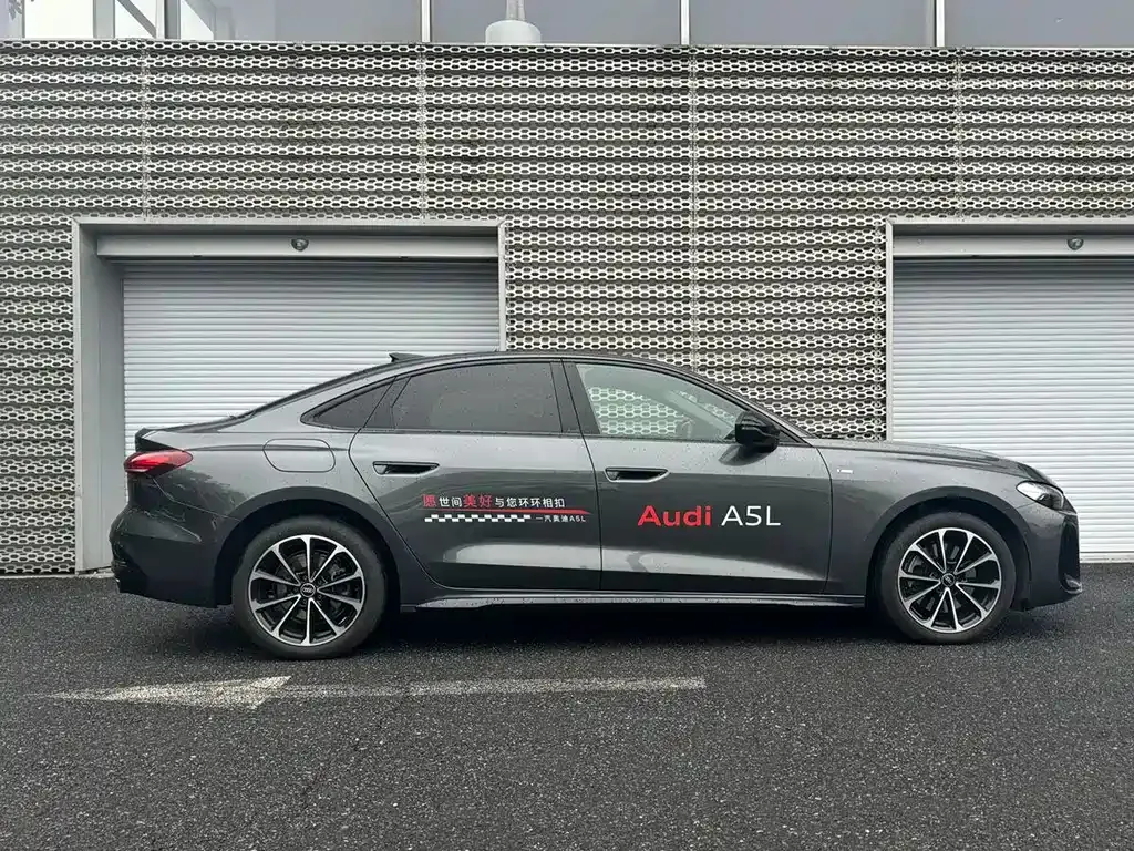 Audi A5L — фото 3