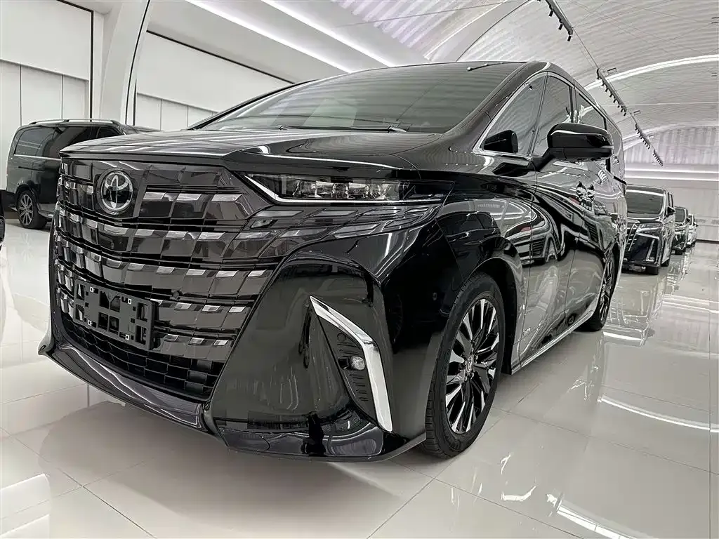 Toyota Alphard 2024 из CN, фото 1