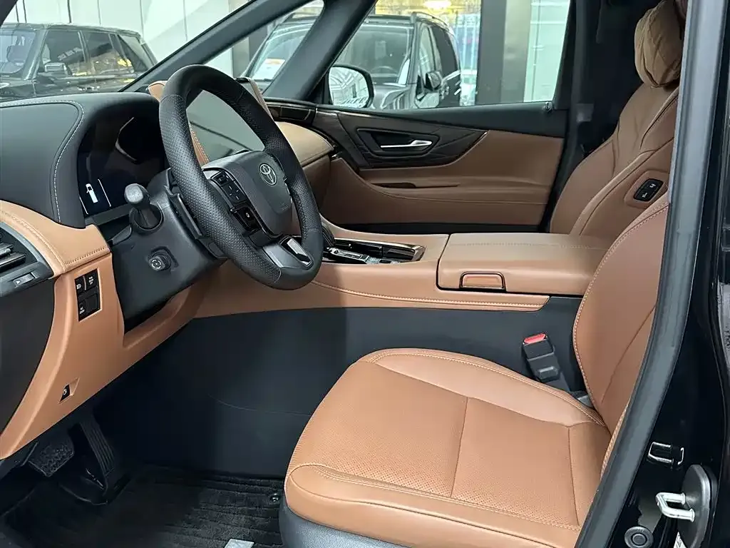 Toyota Alphard 2024 из CN, фото 4