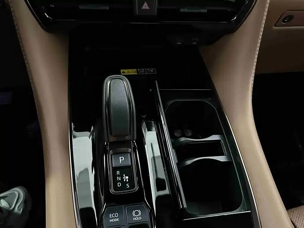 Toyota Alphard 2024 из CN, фото 3