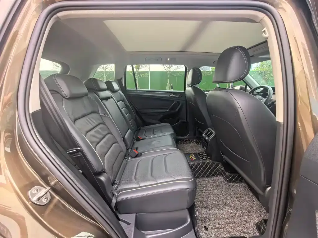 Volkswagen Tiguan L 2021 из CN, фото 4