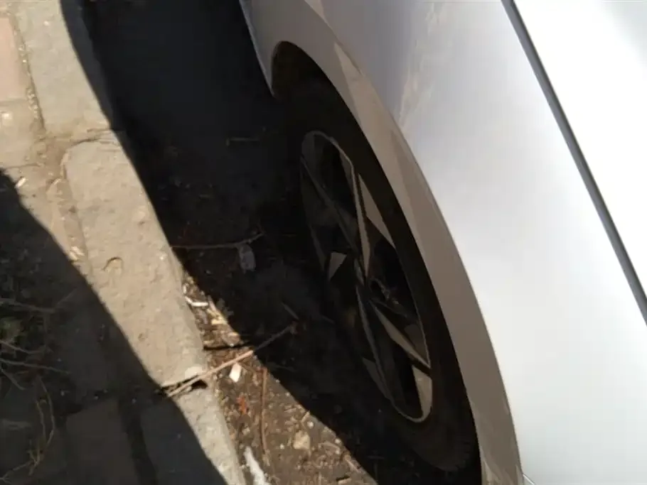 Hyundai Elantra 2023 из CN, фото 2