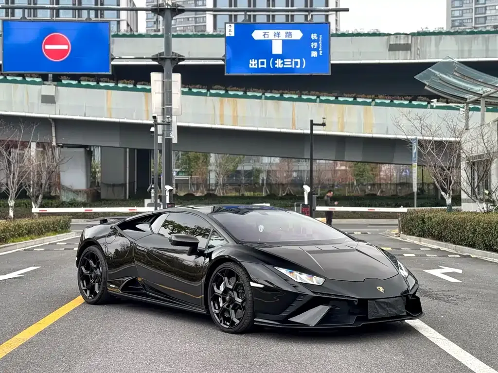 Lamborghini Huracan 2024 из CN, фото 7